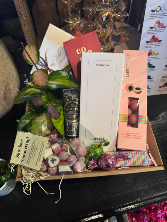 Valentines kurvin við øllum góðum til hennara