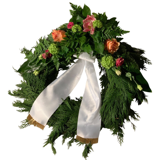 Horizontal wreath with ribbons