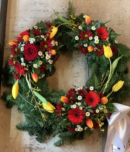 Round Decorated Wreath with Ribbon